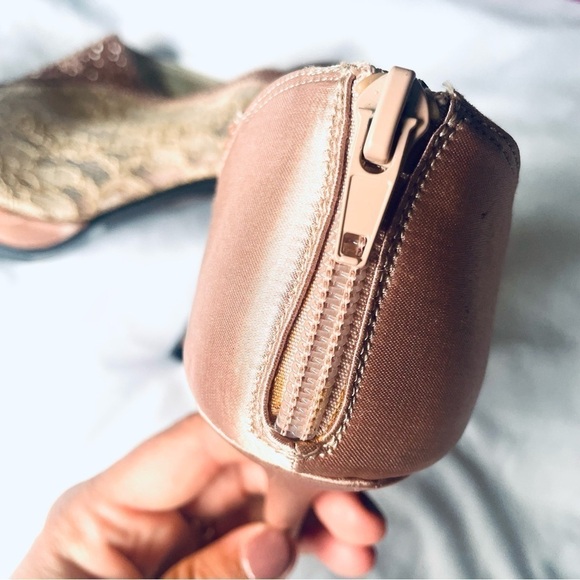 Women's Lace Bridal High Heel Platform Peep Toe Shootie- Never worn - Size 7.5 - Picture 8 of 9